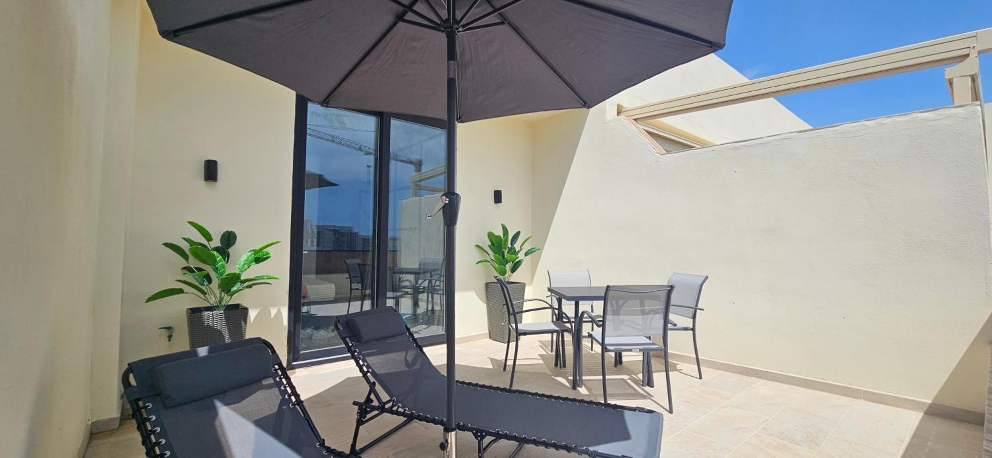 Апартаменти Sea Breeze Penthouse And Terrace Qawra St Paul'S Bay Сент-Полс-Бей Екстер'єр фото